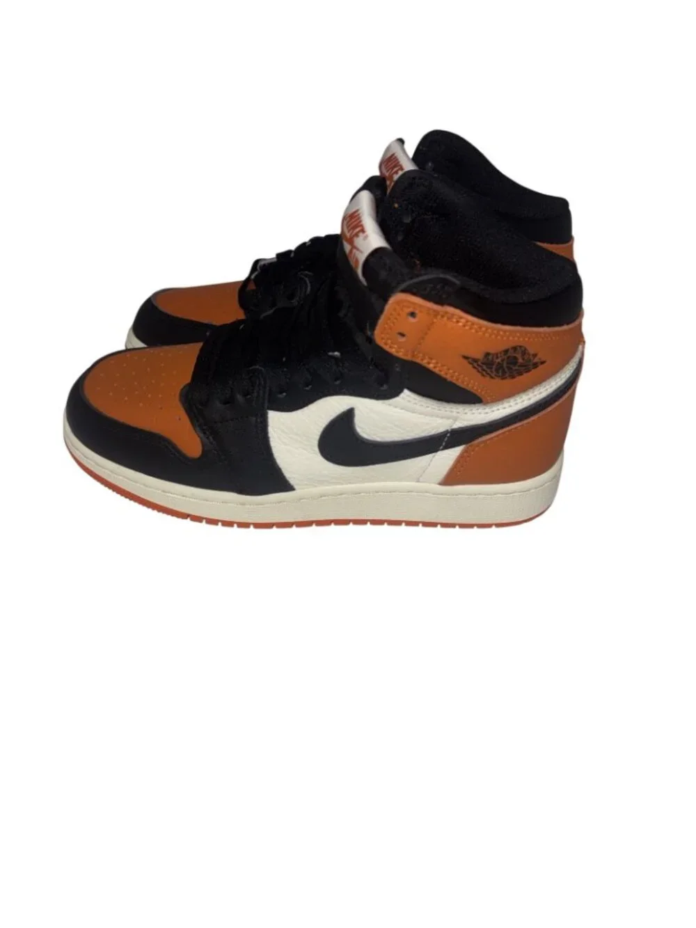 Nike Big Kids Air Jordan 1 Retro High OG Shoes Black/White/Orange  Size 4Y